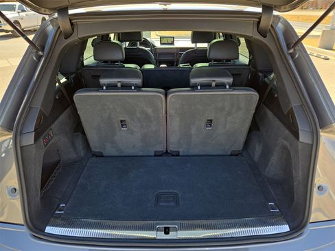 Used 2018 Audi Q7 3.0T Premium Plus w/ Premium Plus Package image 12