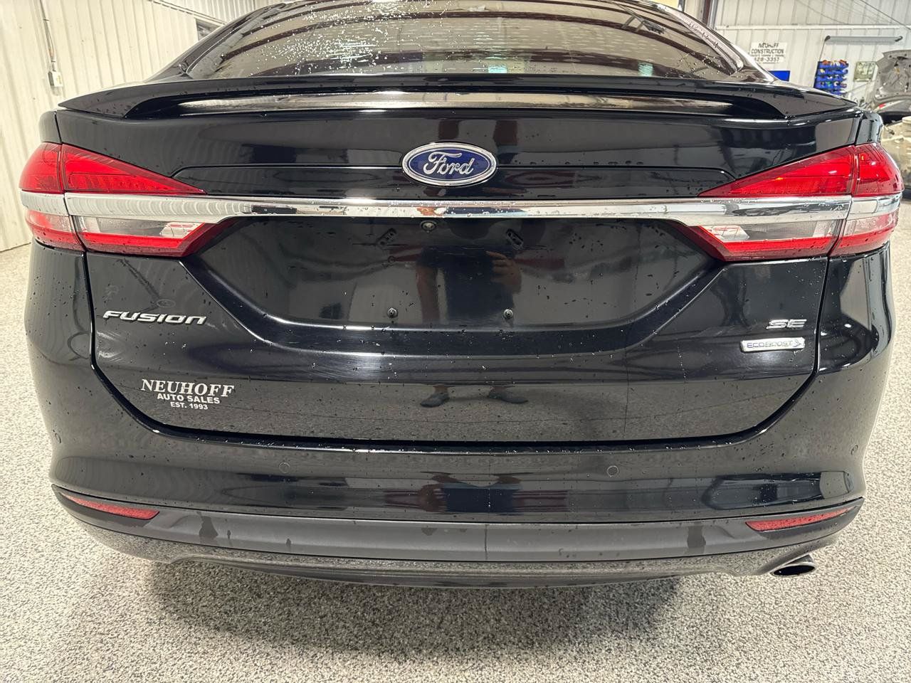 Used 2018 Ford Fusion SE w/ Equipment Group 201A FWD image 6
