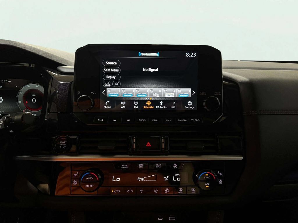 Used 2025 Nissan Pathfinder Platinum AWD/4WD image 13