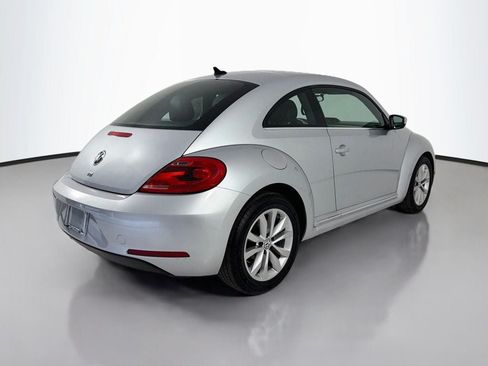 Used 2014 Volkswagen Beetle TDI FWD image 7