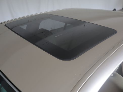 Used 2005 Lexus LS 430 RWD image 23