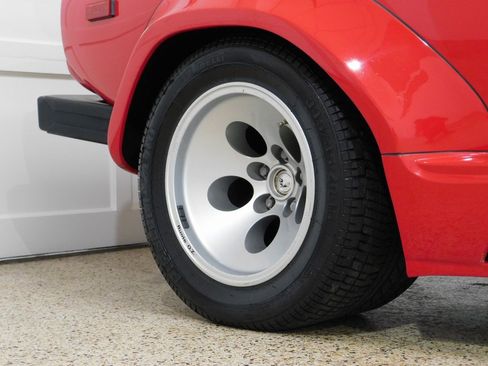 Used 1986 Lamborghini Countach Coupe image 11