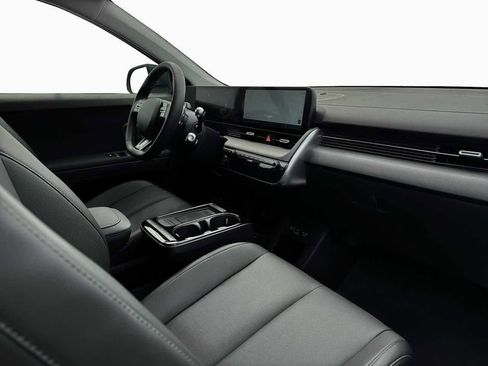 New 2026 Hyundai Ioniq 5 SEL image 5