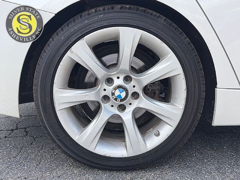Used 2015 BMW 328i xDrive Wagon AWD/4WD image 9