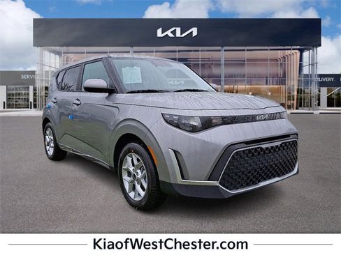 New 2025 Kia Soul LX w/ LX Technology Package image 1