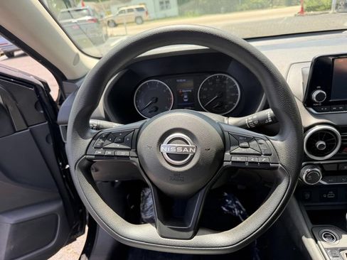 Used 2024 Nissan Sentra S FWD image 25
