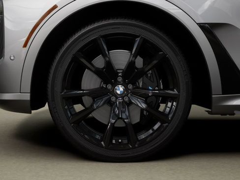 New 2026 BMW X7 xDrive40i image 7