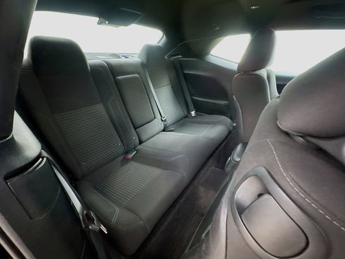 Used 2017 Dodge Challenger SXT RWD image 28
