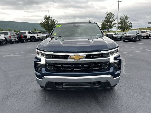 Used 2023 Chevrolet Silverado 1500 LT AWD/4WD image 2