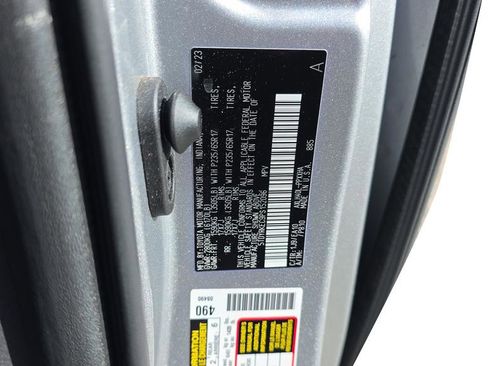 Used 2023 Toyota Sienna XLE image 29