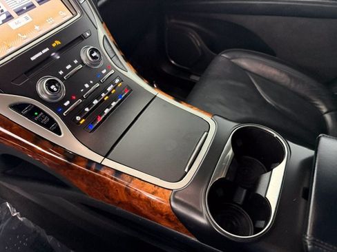 Used 2018 Lincoln MKX Reserve FWD image 13