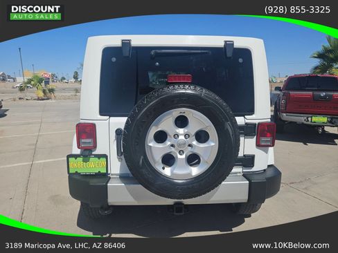 Used 2013 Jeep Wrangler Unlimited Sahara w/ Connectivity Group AWD/4WD image 6