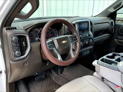 Used 2019 Chevrolet Silverado 1500 LT w/ Texas Edition AWD/4WD image 16