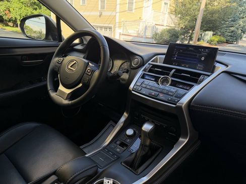 Used 2015 Lexus NX 200t AWD w/ Premium Package image 17