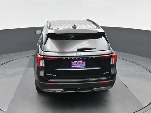 Used 2025 Ford Explorer Active w/ Active Comfort Package AWD/4WD image 18