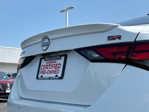 Certified 2025 Nissan Sentra SR FWD image 13