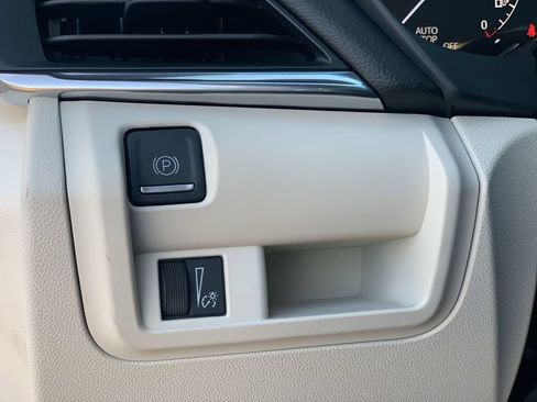 Certified 2024 Cadillac CT4 Luxury w/ Sun And Sound Package RWD image 15