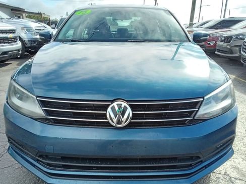 Used 2015 Volkswagen Jetta SE FWD image 3