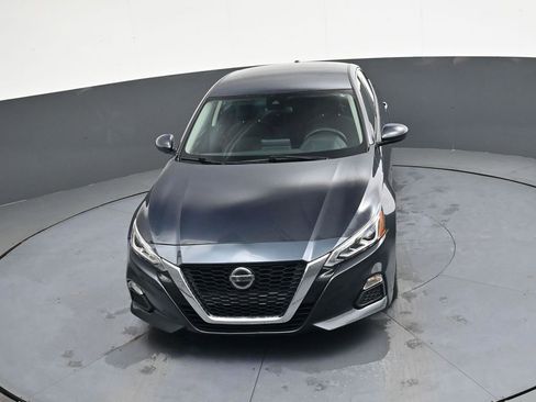 Used 2022 Nissan Altima 2.5 SV image 32