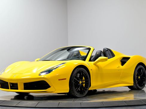 Used 2017 Ferrari 488 Spider RWD image 2