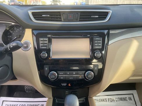 Used 2016 Nissan Rogue SL w/ SL Premium Package image 20