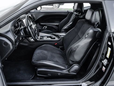 Used 2022 Dodge Challenger R/T w/ Plus Package RWD image 4