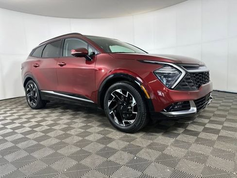 Used 2023 Kia Sportage SX image 2