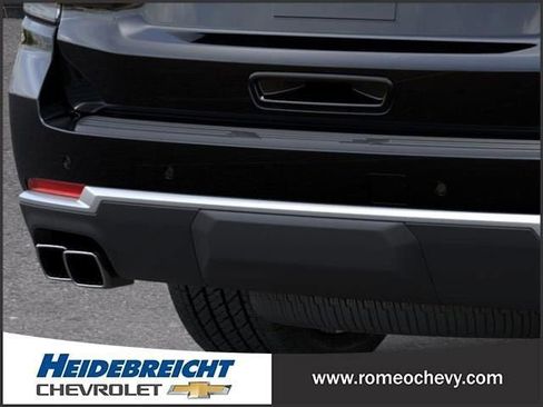 New 2025 Chevrolet Suburban High Country image 15