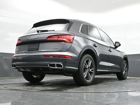 Used 2020 Audi Q5 e Premium Plus w/ Premium Plus Package AWD/4WD image 42