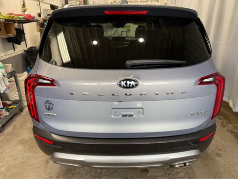 Used 2020 Kia Telluride EX w/ EX Premium Package image 6