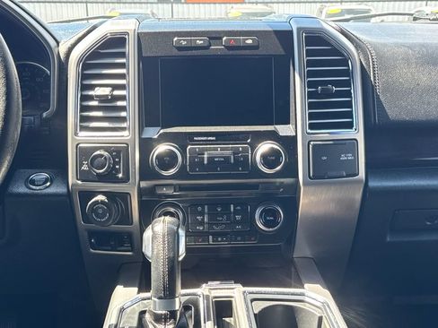 Used 2016 Ford F150 Platinum w/ Equipment Group 701A Luxury AWD/4WD image 18