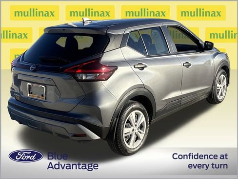 Used 2024 Nissan Kicks S image 4
