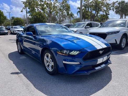 Used 2022 Ford Mustang Coupe image 1