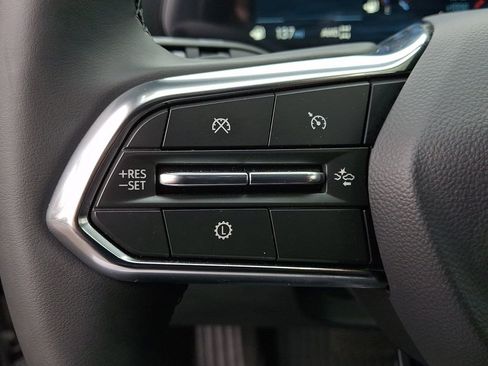 Used 2026 Chevrolet Equinox LT w/ Convenience Package II image 21