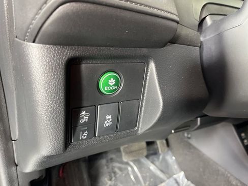 Used 2020 Honda HR-V Touring image 27