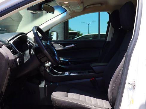 Used 2021 Ford Edge SE FWD image 37