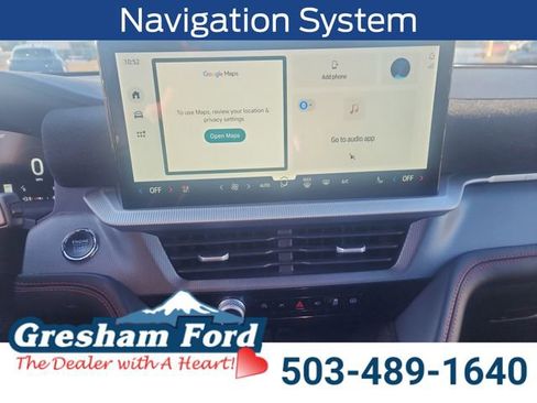 Used 2025 Ford Explorer ST image 19