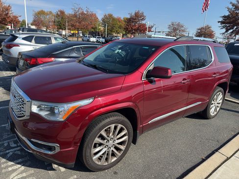 Used 2018 GMC Acadia Denali w/ Technology Package image 3