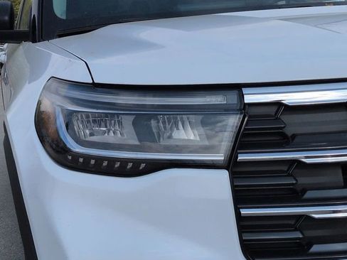 New 2026 Ford Explorer Active image 9