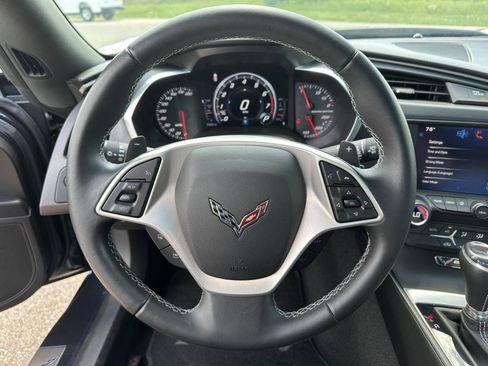 Used 2015 Chevrolet Corvette Stingray Coupe RWD image 18