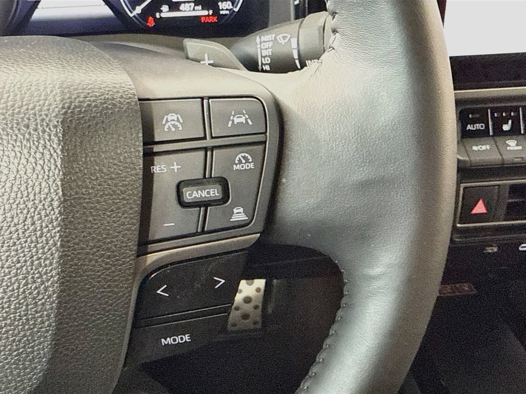 Used 2025 Toyota Camry XSE FWD image 12