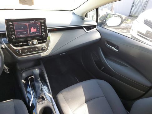 Used 2020 Toyota Corolla LE FWD image 13