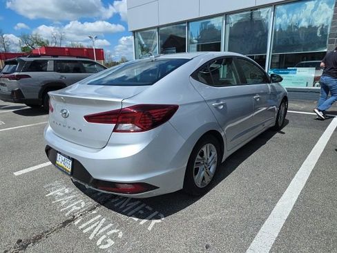 Used 2019 Hyundai Elantra Value Edition w/ Cargo Package FWD image 3