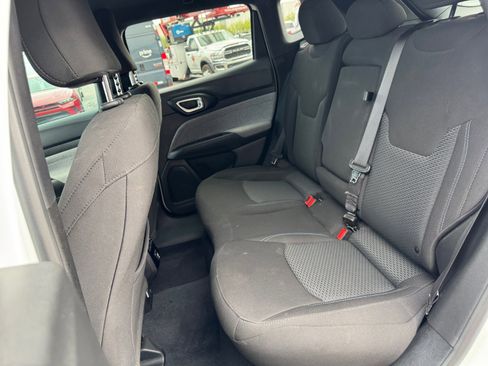 Certified 2025 Jeep Compass Sport AWD/4WD image 16