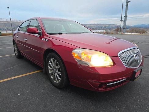 Used 2010 Buick Lucerne CXL image 1