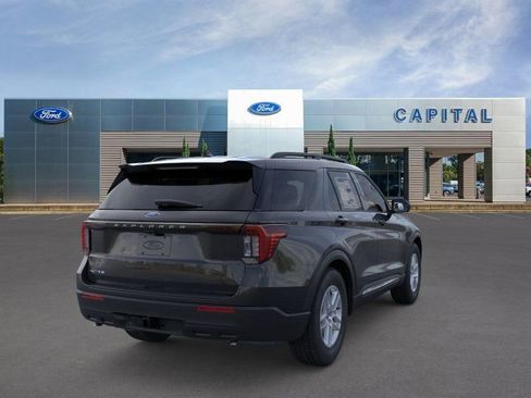 New 2025 Ford Explorer Active image 8