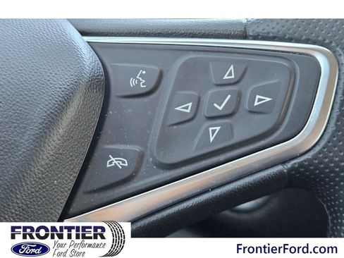 Used 2024 Chevrolet Malibu LT FWD image 24