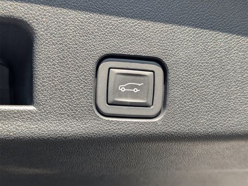 Used 2024 Chevrolet Traverse RS w/ LPO, Floor Liner Package image 24