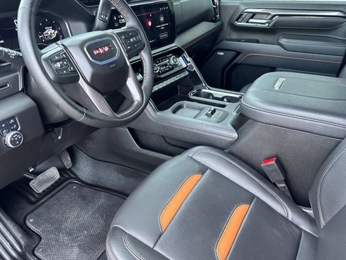 Used 2025 GMC Sierra 2500 AT4 AWD/4WD image 11