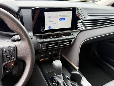 Used 2026 Toyota Camry LE w/ Convenience Package FWD image 17